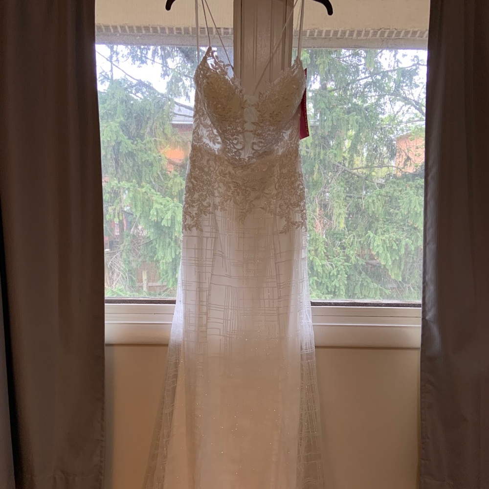 White wedding dress